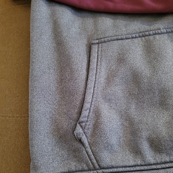 Under Armour Long Sleeve Hoodie Sweatshirt - Picture 3 of 5